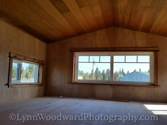 lg loft window trim done 20160417_165240