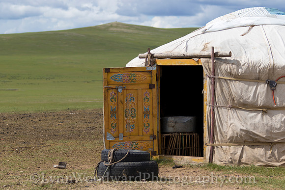 Mongolia-aroundgercamp-LW-7-2179