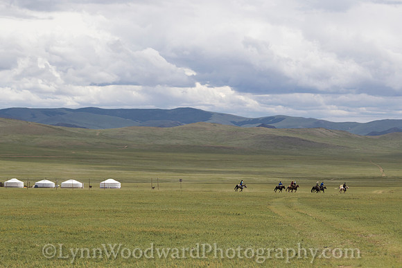 Mongolia-gercamp-day3-LW-7-2032