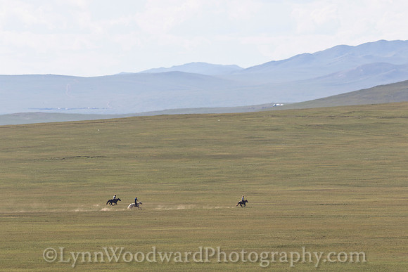 Mongolia-gercamp2-LWoodward-1782